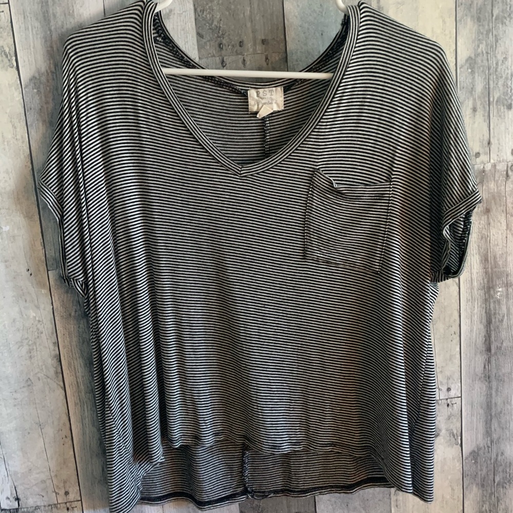 Black and white striped t-shirt! (S/M)